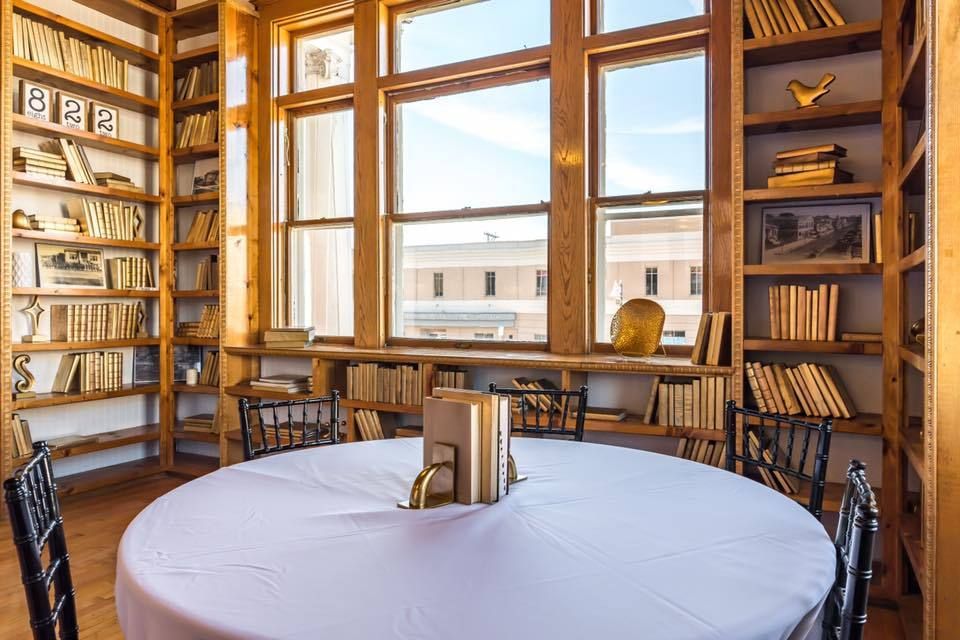 The Old Library: 822 6th Ave, De Witt, IA 52742